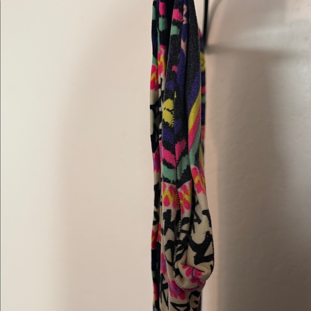 LulaRoe Tall & Curvy Patterned Leggings EUC- listed as 1X - Picture 3 of 6